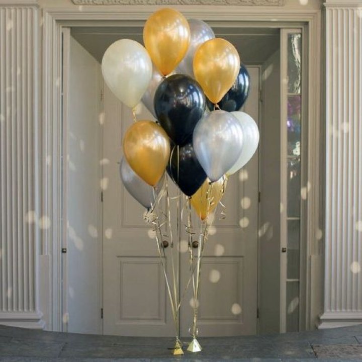 Фонтан шаров "Фаерворк" в Балаково