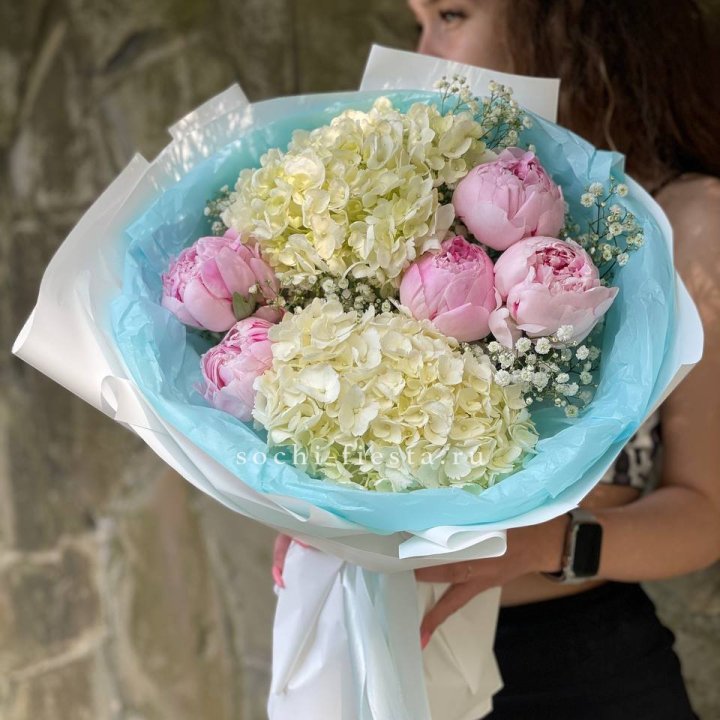 Букет с пионами "Блюсом" в Балаково