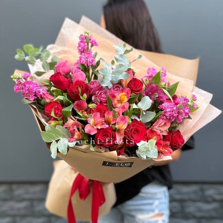 Дизайнерский букет №3 в Балаково