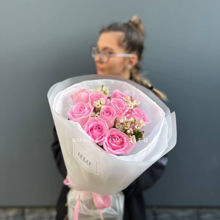 Букет розовых роз  в Балаково