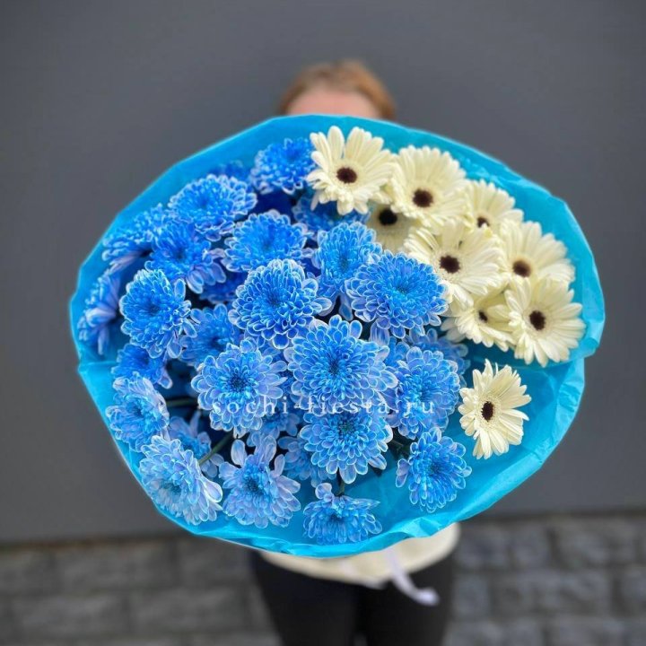 Букет хризантем и гербер в Балаково