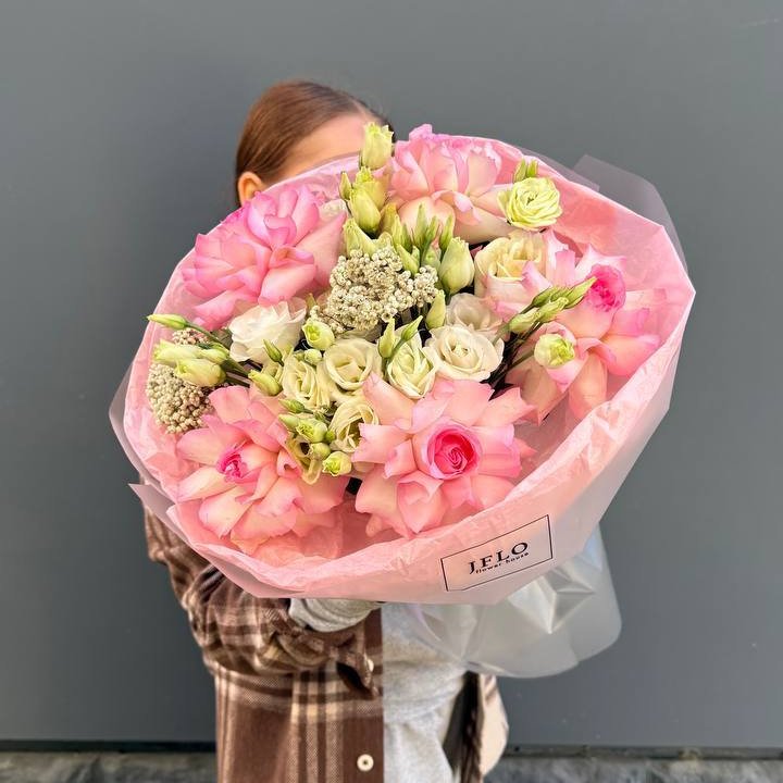 Букет "Розы с эустомой" в Балаково