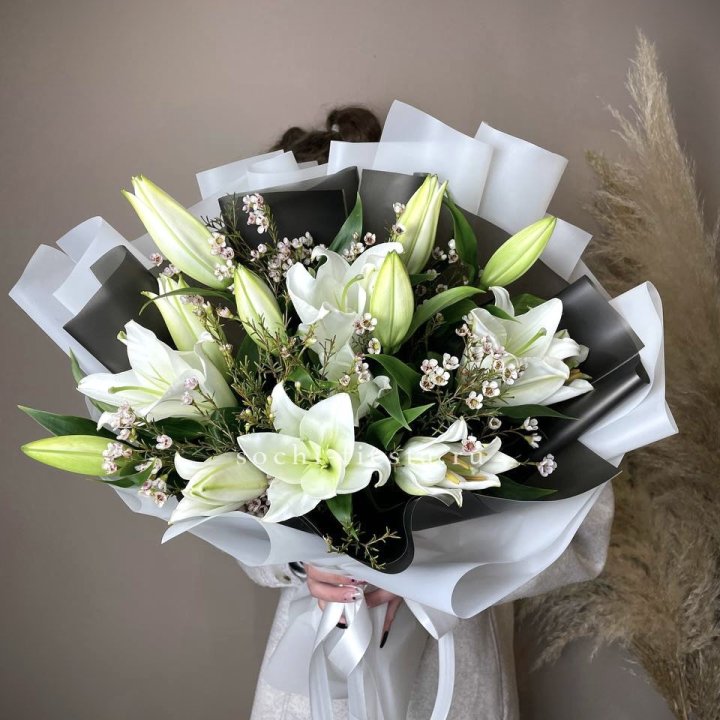 Букет лилий Снежная королева в Балаково