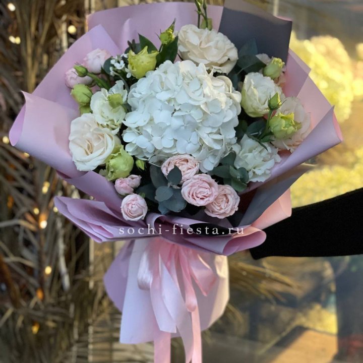 Букет с гортензией №3 в Балаково