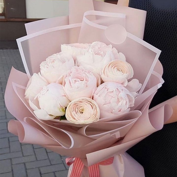 Пионы и ранункулюсы в Балаково