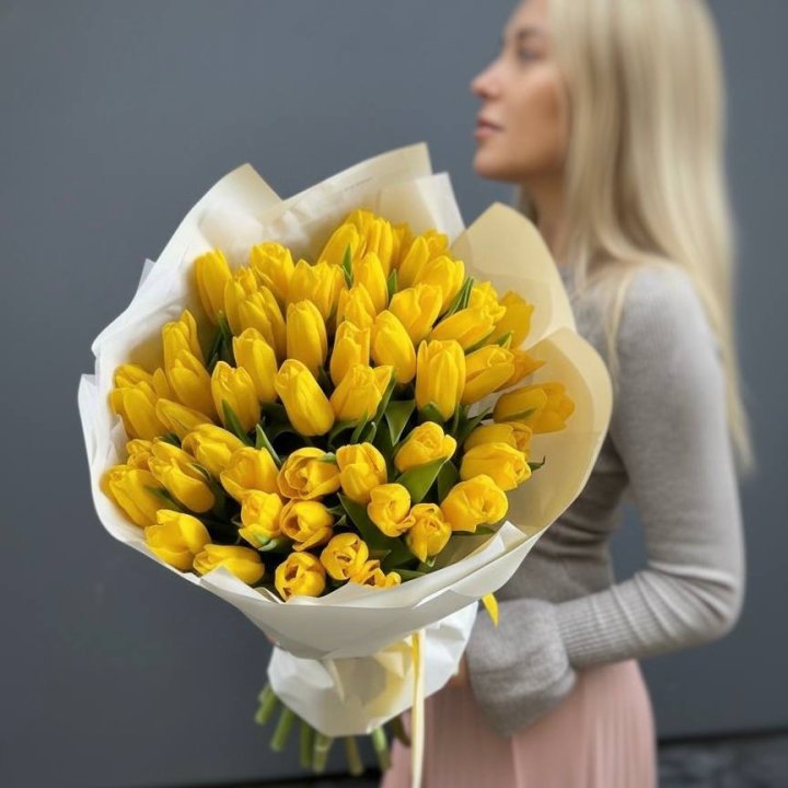 51 желтый тюльпан в Балаково