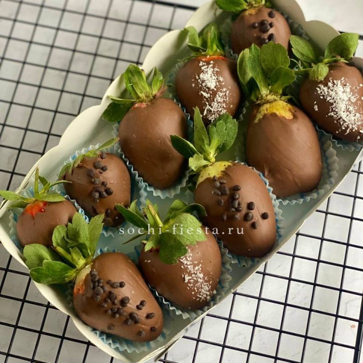 Клубника в шоколаде 10 ягод в Балаково