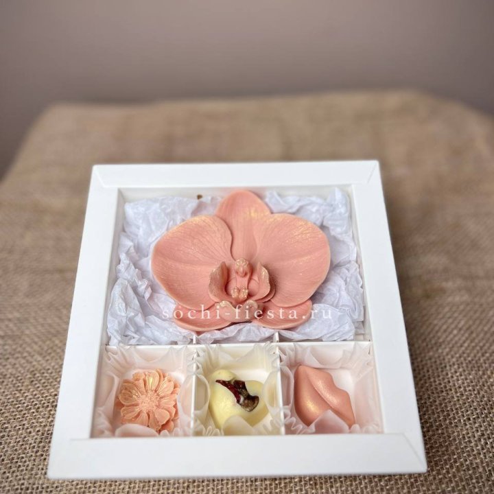 Конфеты из шоколада с Орхидеей в Балаково