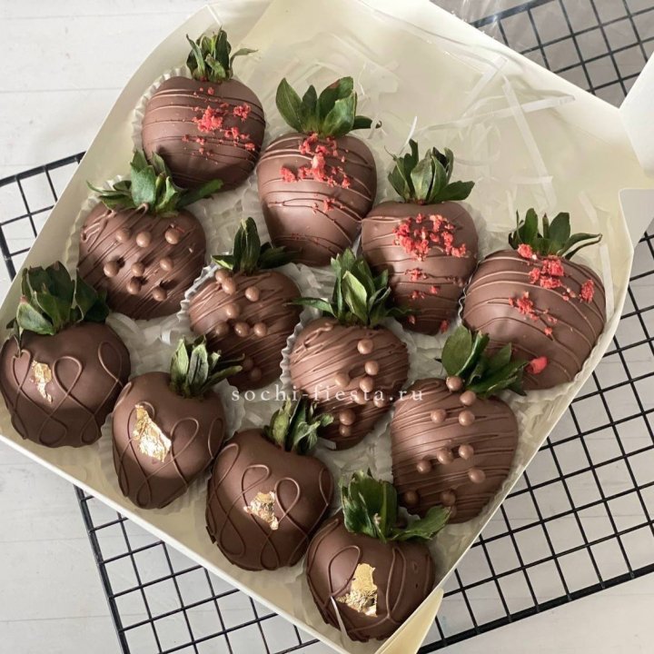 Клубника в шоколаде 12 ягод в Балаково