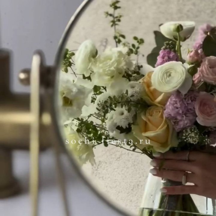 Цветочная подписка "Пакет средний" в Балаково