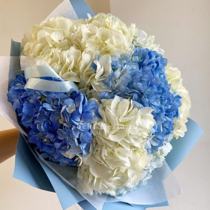 Букет гортензий "Голубая лаза" в Балаково