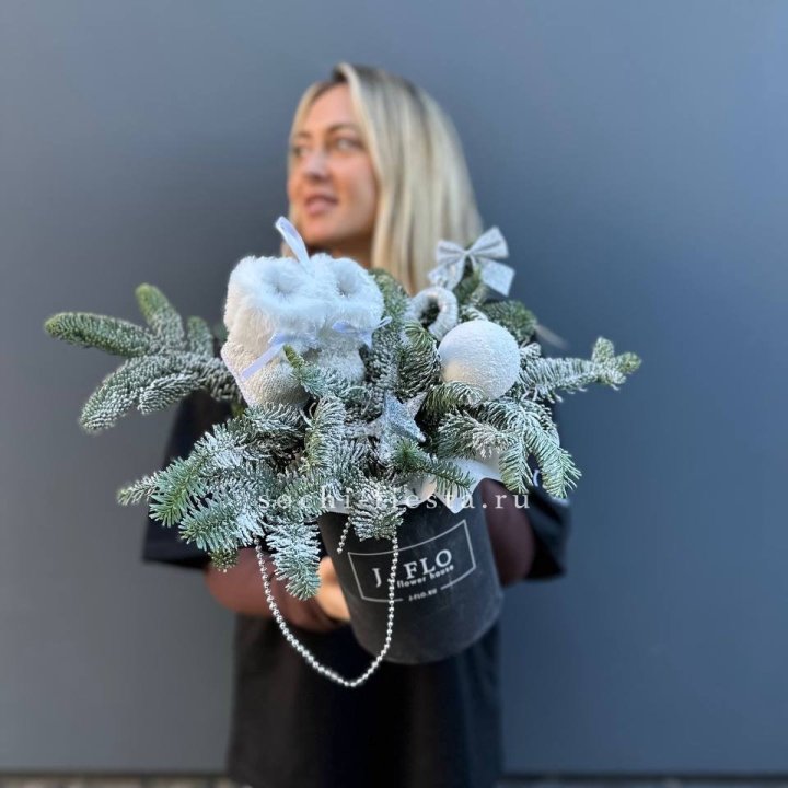 Новогодний бокс "Ботс вайт" в Балаково