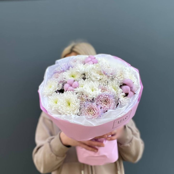 7 нежных хризантем в Балаково