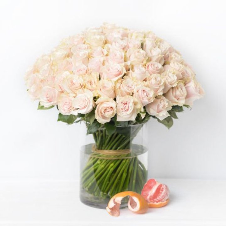 101 кремовая роза в Балаково