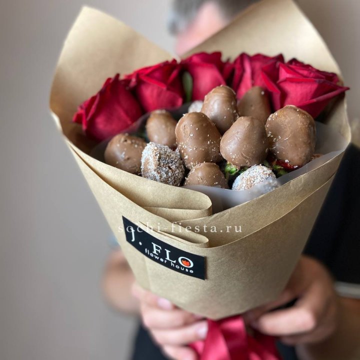 "Тандем с шоколадной клубникой" в Балаково