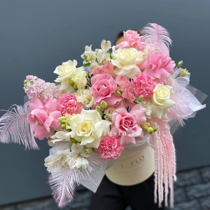 Дизайнерский бокс "Ловели" в Балаково