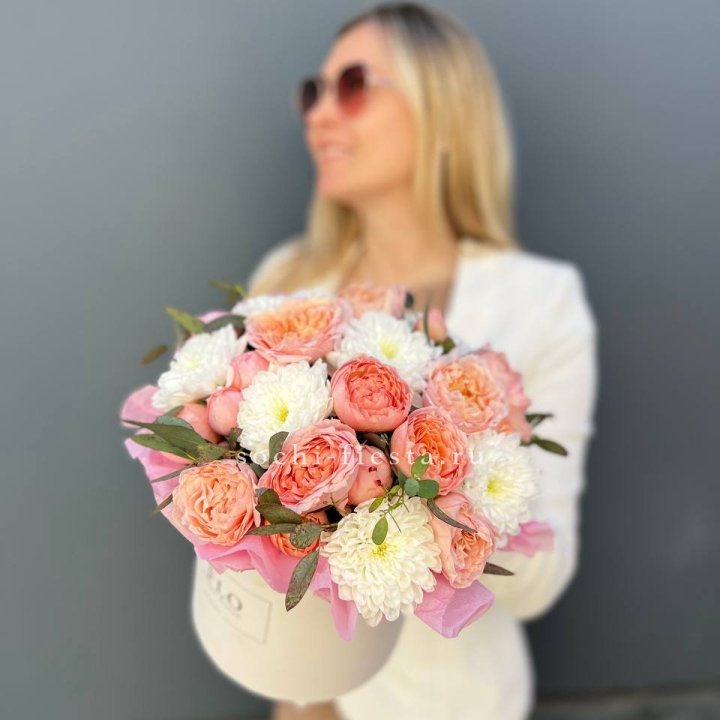 Нежная коробка с цветами в Балаково