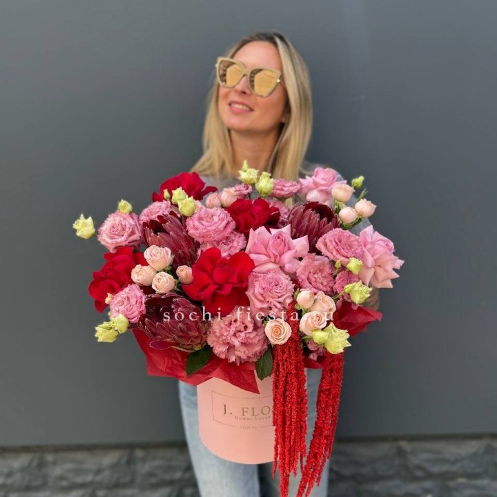 Дизайнерский цилиндр "Криотель" в Балаково