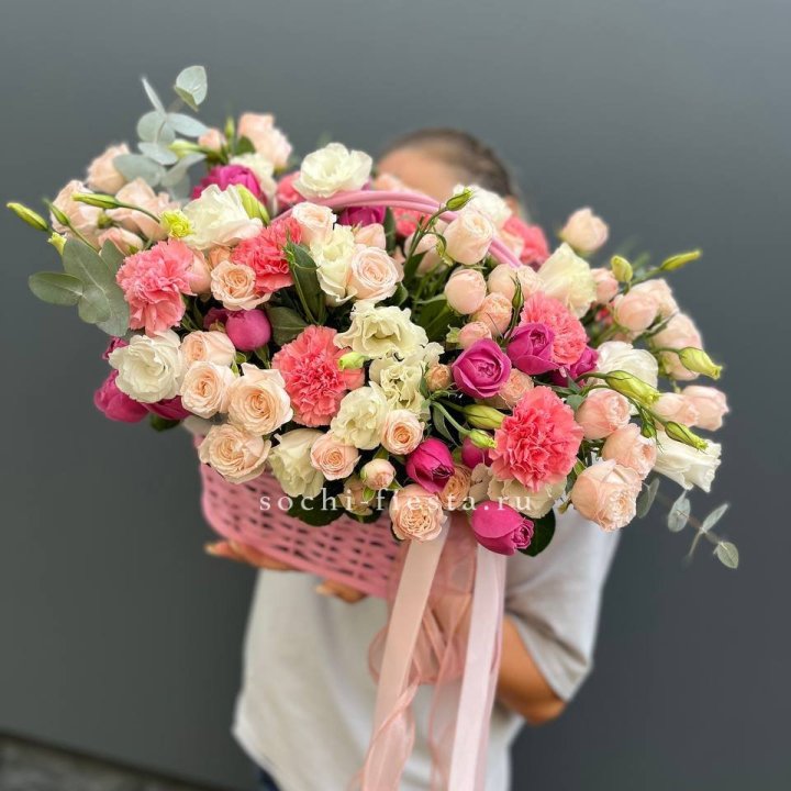 Цветочная корзина "Флоренция" в Балаково