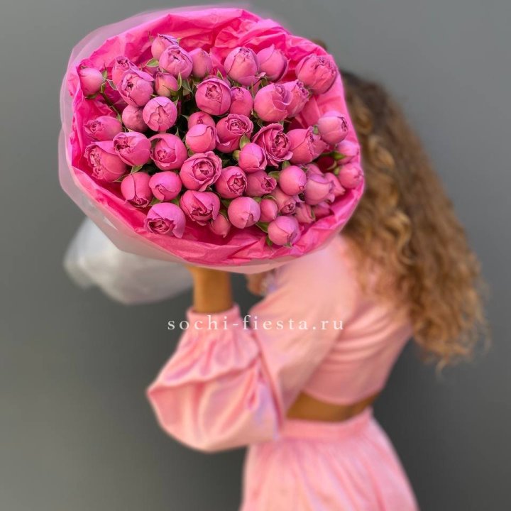 Букет из пионовидных роз  в Балаково