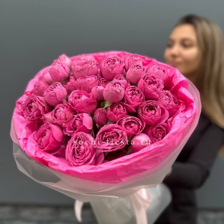 Букет из пионовидных роз  в Балаково