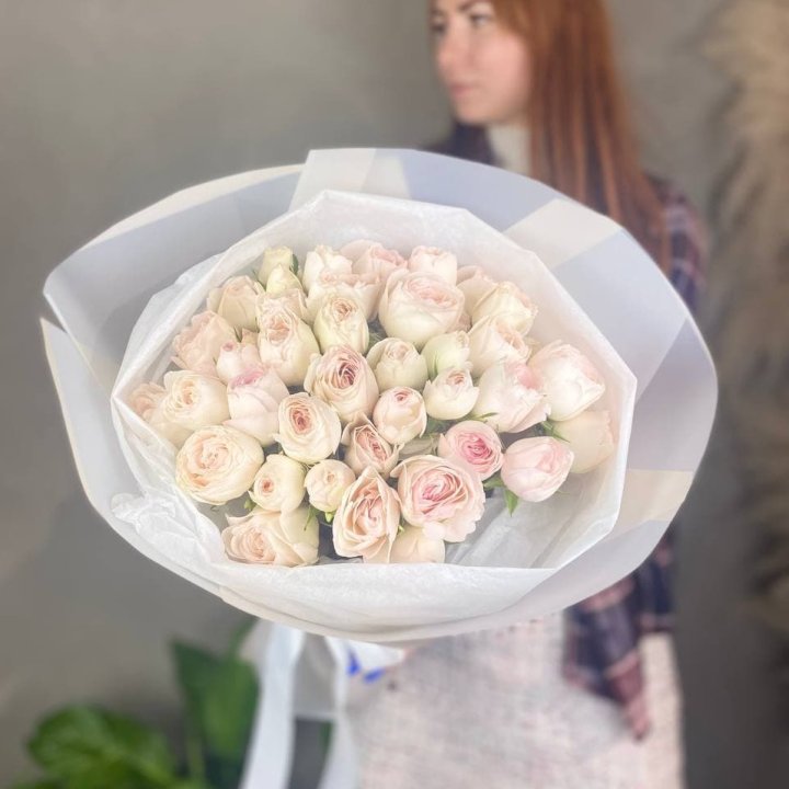 Букет кустовых роз в Балаково