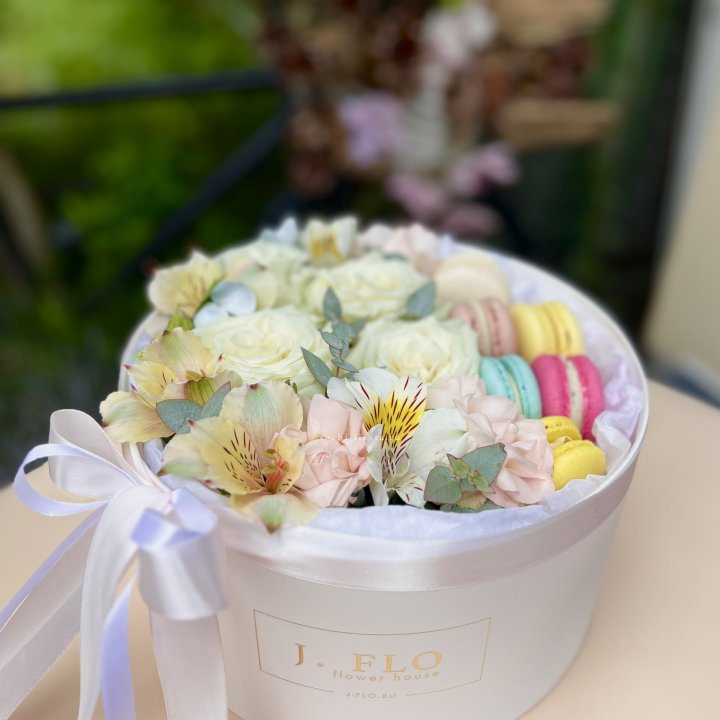 Цветочный бокс "Ника" в Балаково