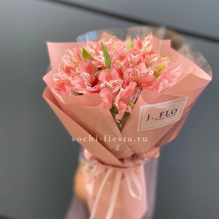 Букет альстромерий розовых в Балаково