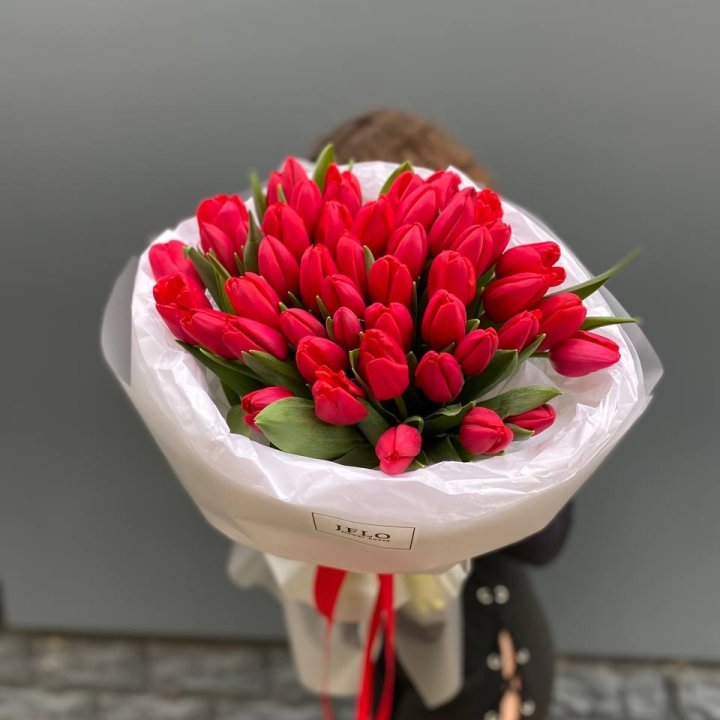 51 тюльпан "Любовь" в Балаково