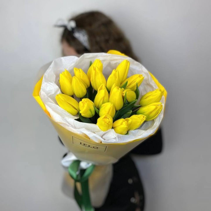  19 жёлтых тюльпанов в Балаково