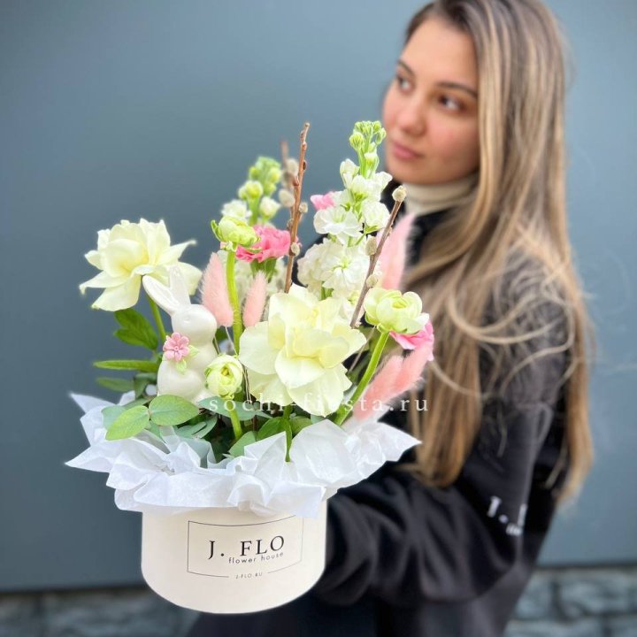 Цветочный бокс "Пасхальная композиция" в Балаково