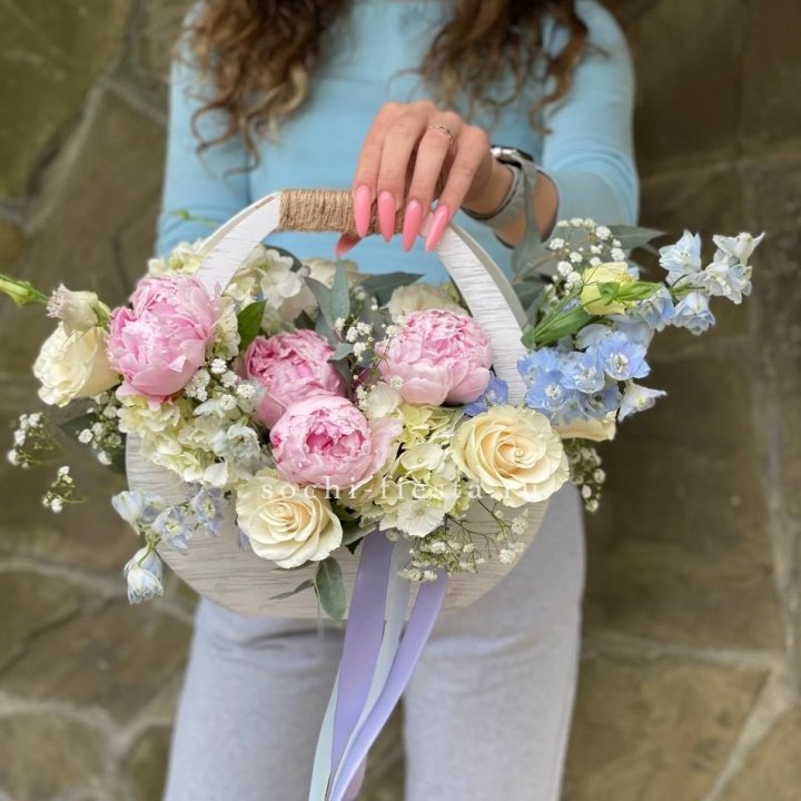 Ящик с пионами в Балаково