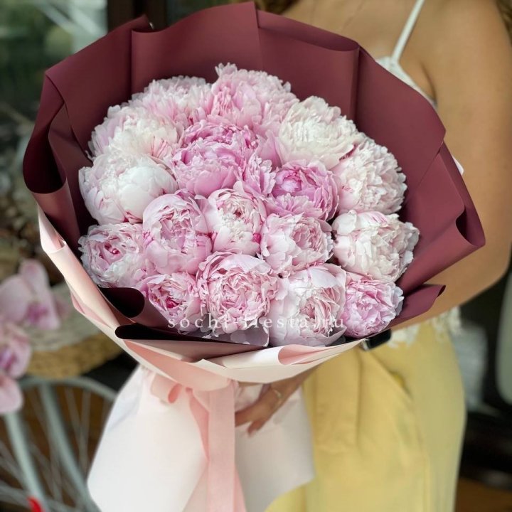 Букет 17 зефирных пионов в Балаково
