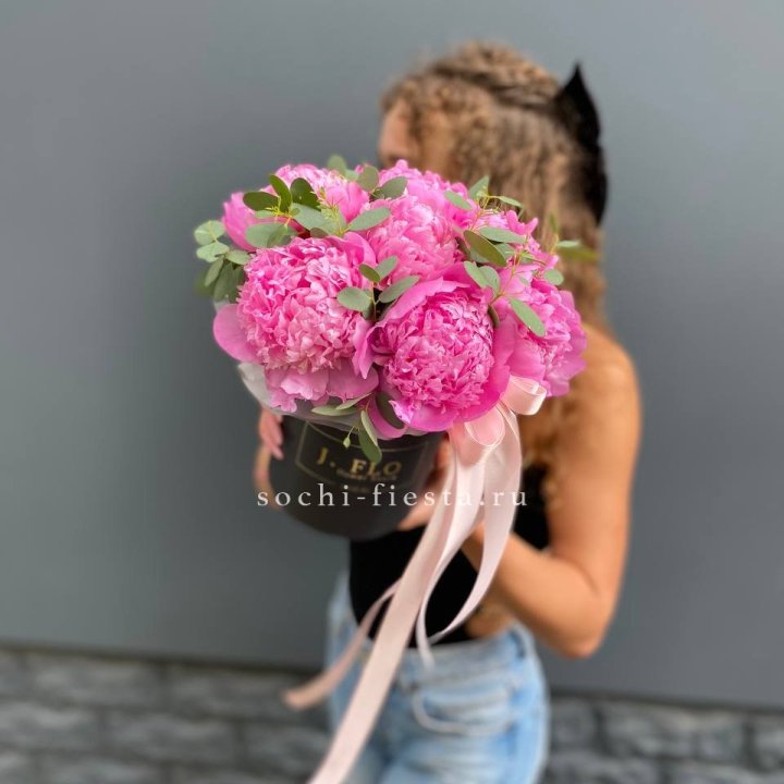 Дизайнерский цилиндр "Фломени" в Балаково