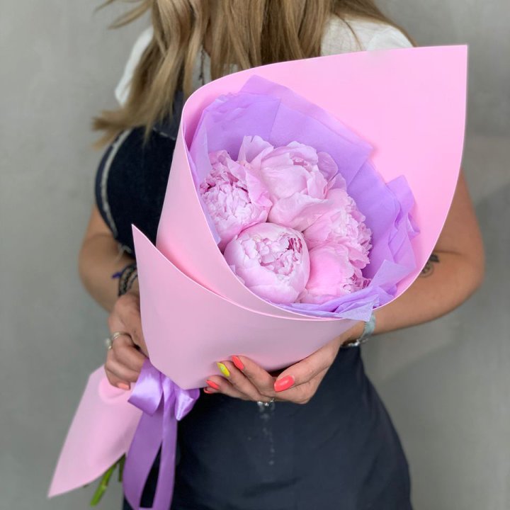 Букет пионов "Файв" в Балаково