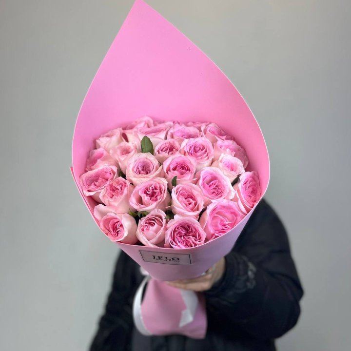 25 нежных роз в Балаково