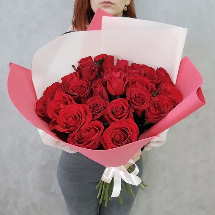 25 Красных роз рози вайт в Балаково