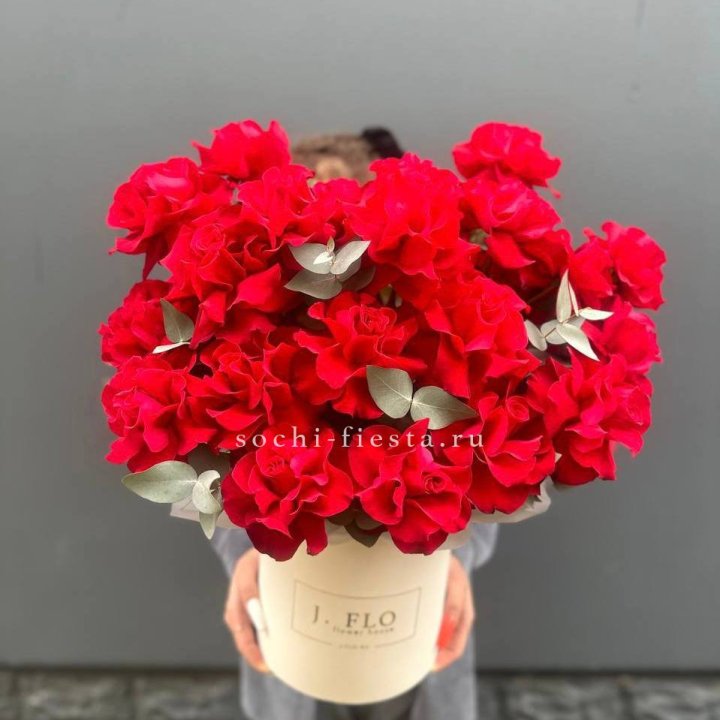 35 Французских роз в боксе в Балаково