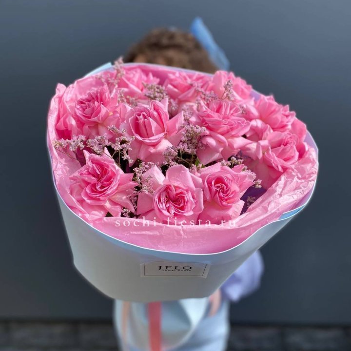 Букет французских розовых роз  в Балаково