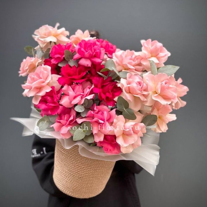 23 Французские розы Микс в боксе в Балаково