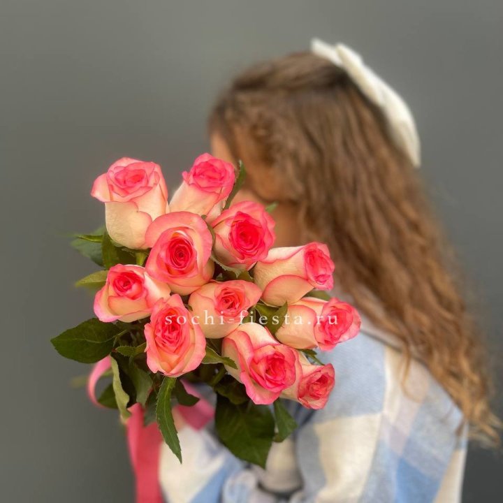 11 роз "Джумилия" в Балаково