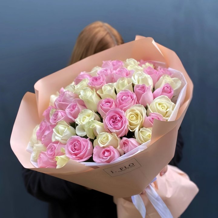 55 роз микс нежности в Балаково
