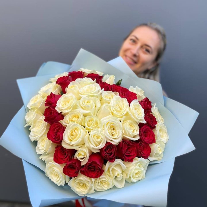 51 роза "Сердце" в Балаково