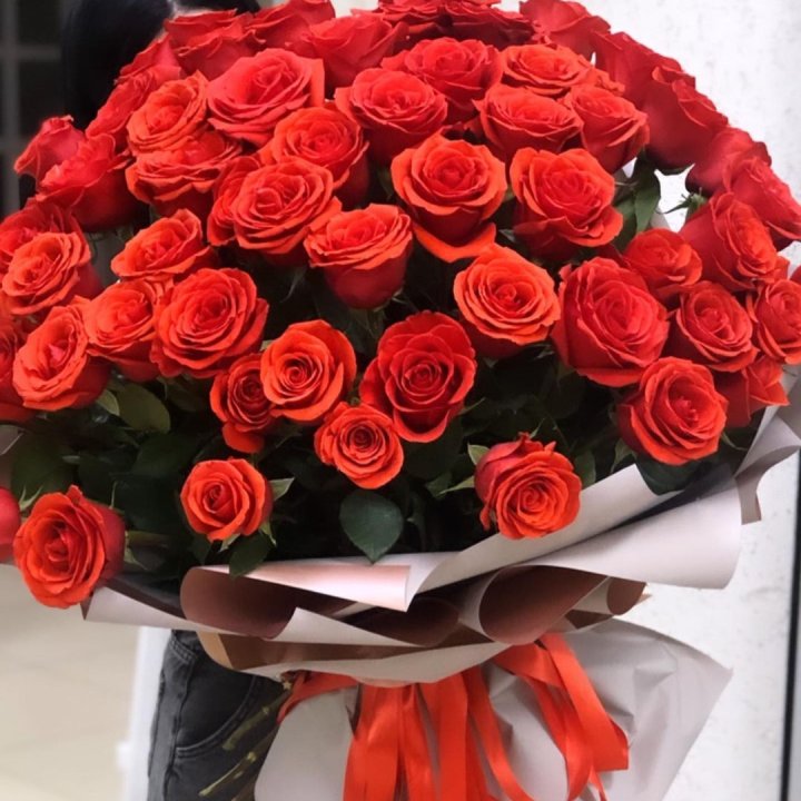 Букет высоких эквадорских роз  в Балаково