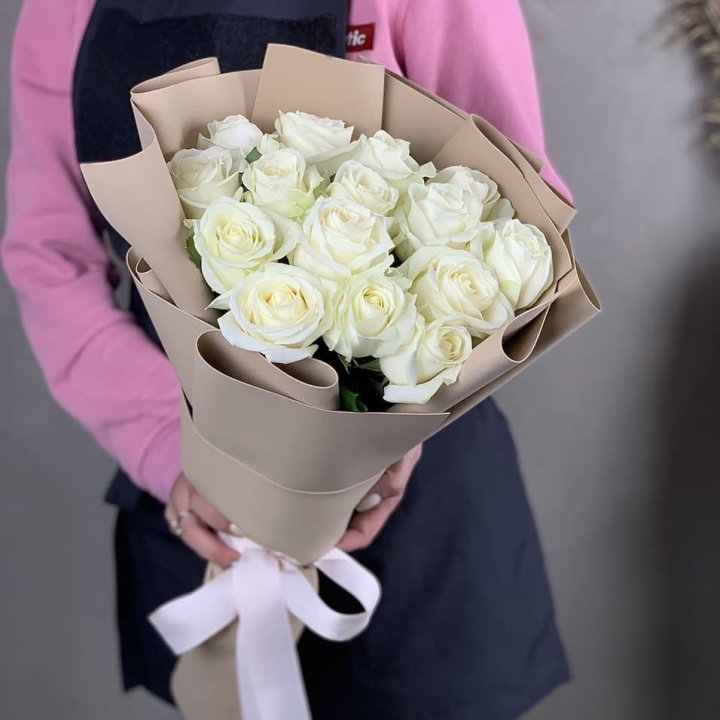 15 белых роз миракли в Балаково