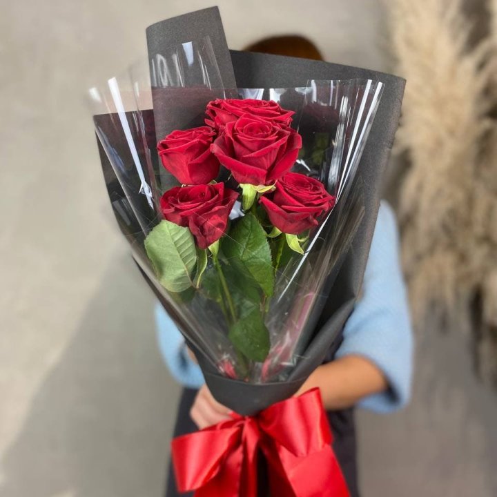 5 роз ред наоми в Балаково