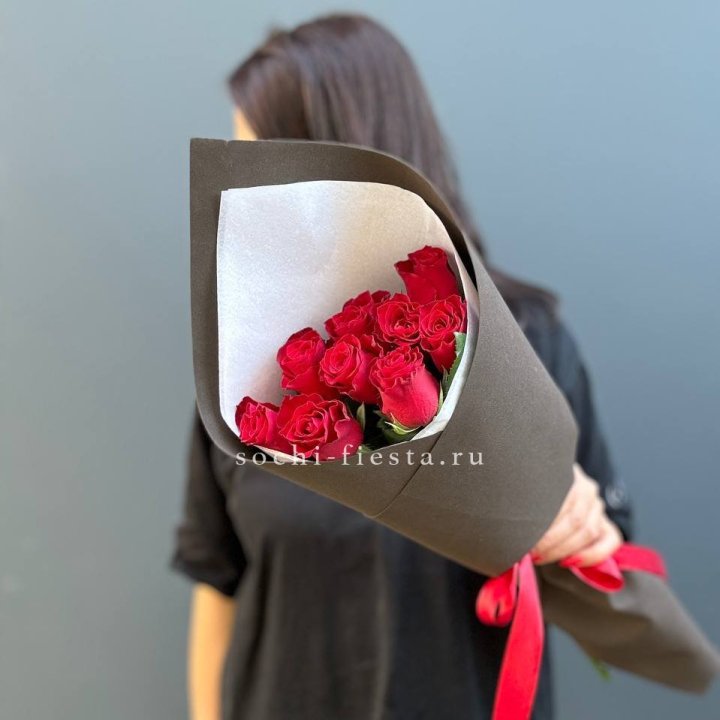 9 красных роз в фоамиране в Балаково