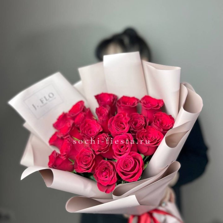 21 красная роза  в Балаково