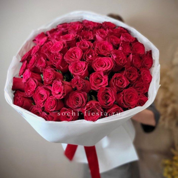 65 красных роз вайт в Балаково