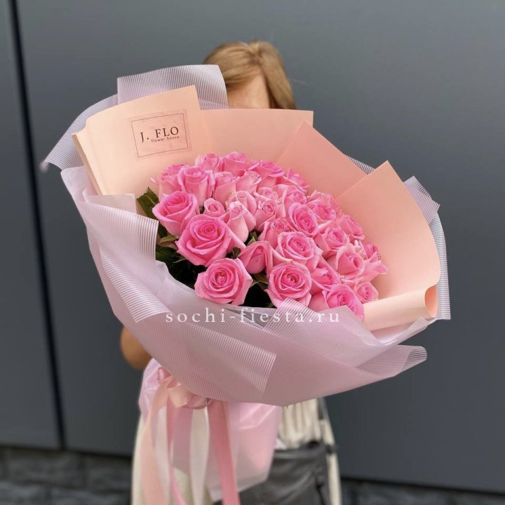 33 Розовые розы в Балаково